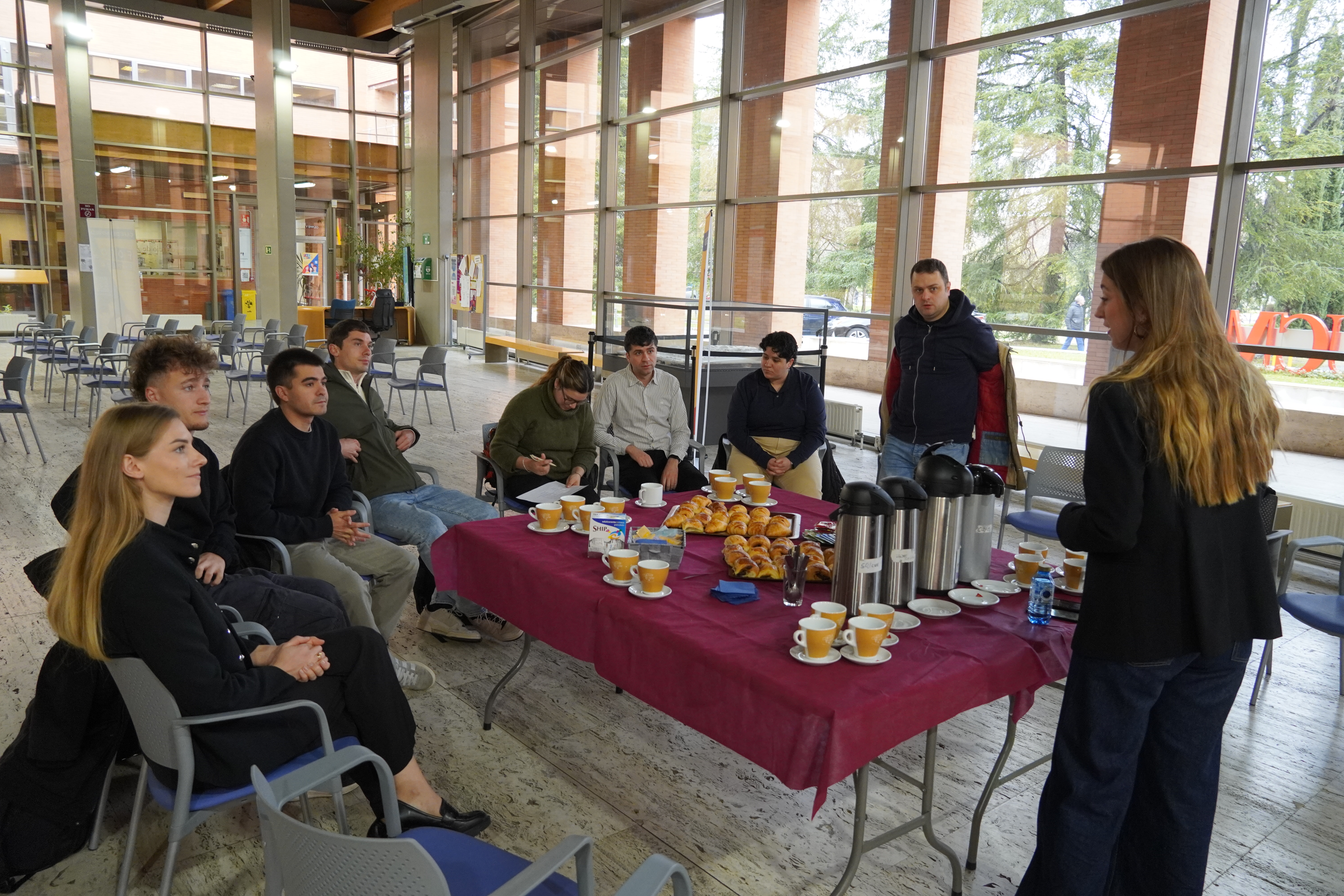 Encuentro con empresas
